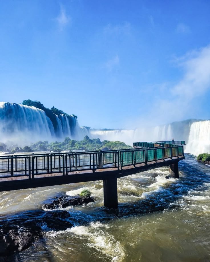Imagem do artigo Foz do Iguaçu (PR): natureza, aventura e fronteiras culturais