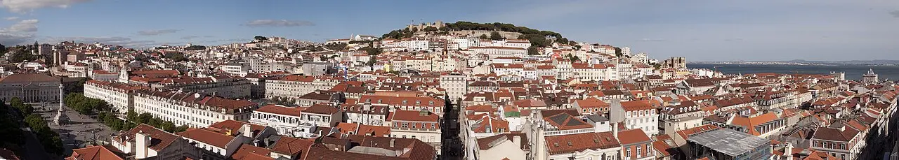 Vista panorâmica de Lisboa e seu casario histórico