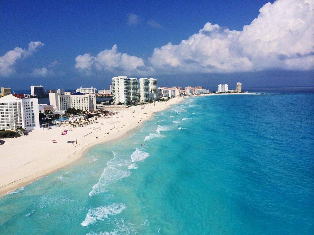 Imagem do artigo Precisa de visto para Cancún? Tudo o que os brasileiros precisam saber antes de viajar