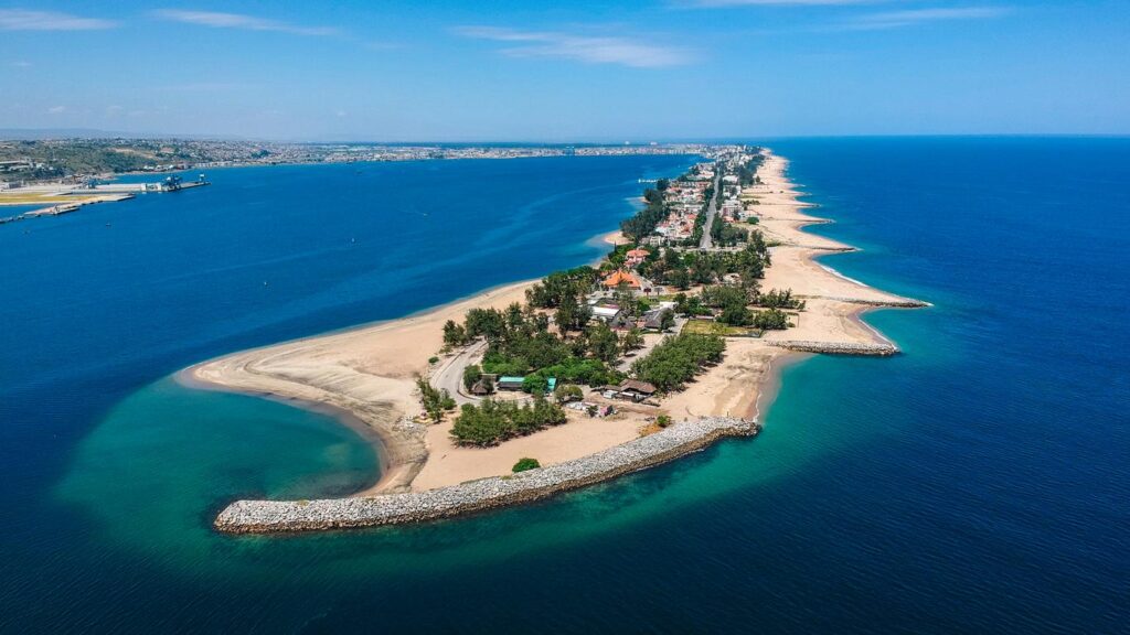 Imagem relacionada ao artigo Angola surpreende com paisagens intocadas e turismo em ascensão