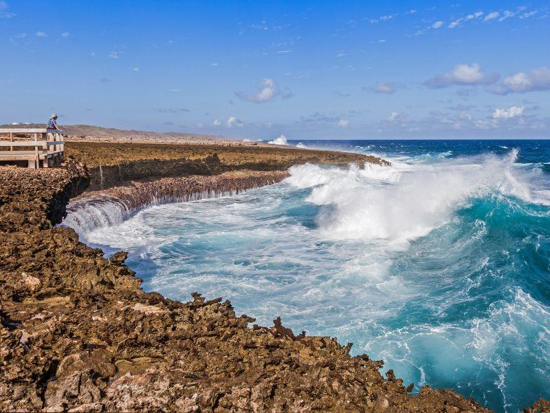 Imagem relacionada ao artigo Curaçao: praias de águas cristalinas e um Caribe cheio de cores