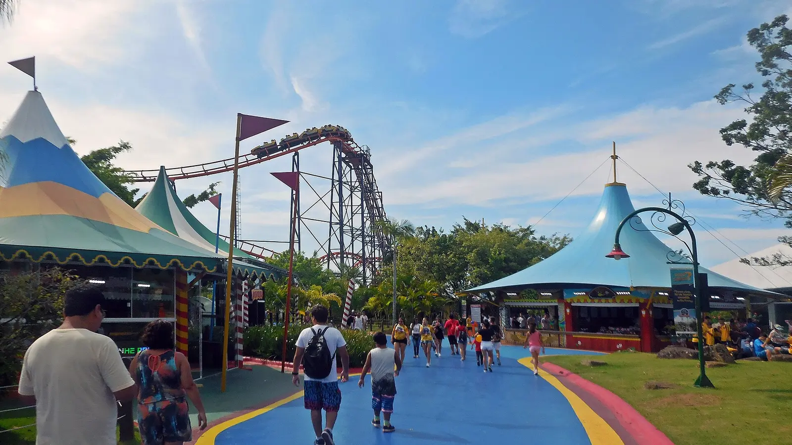 Área do Beto Carrero World com a Star Mountain ao fundo