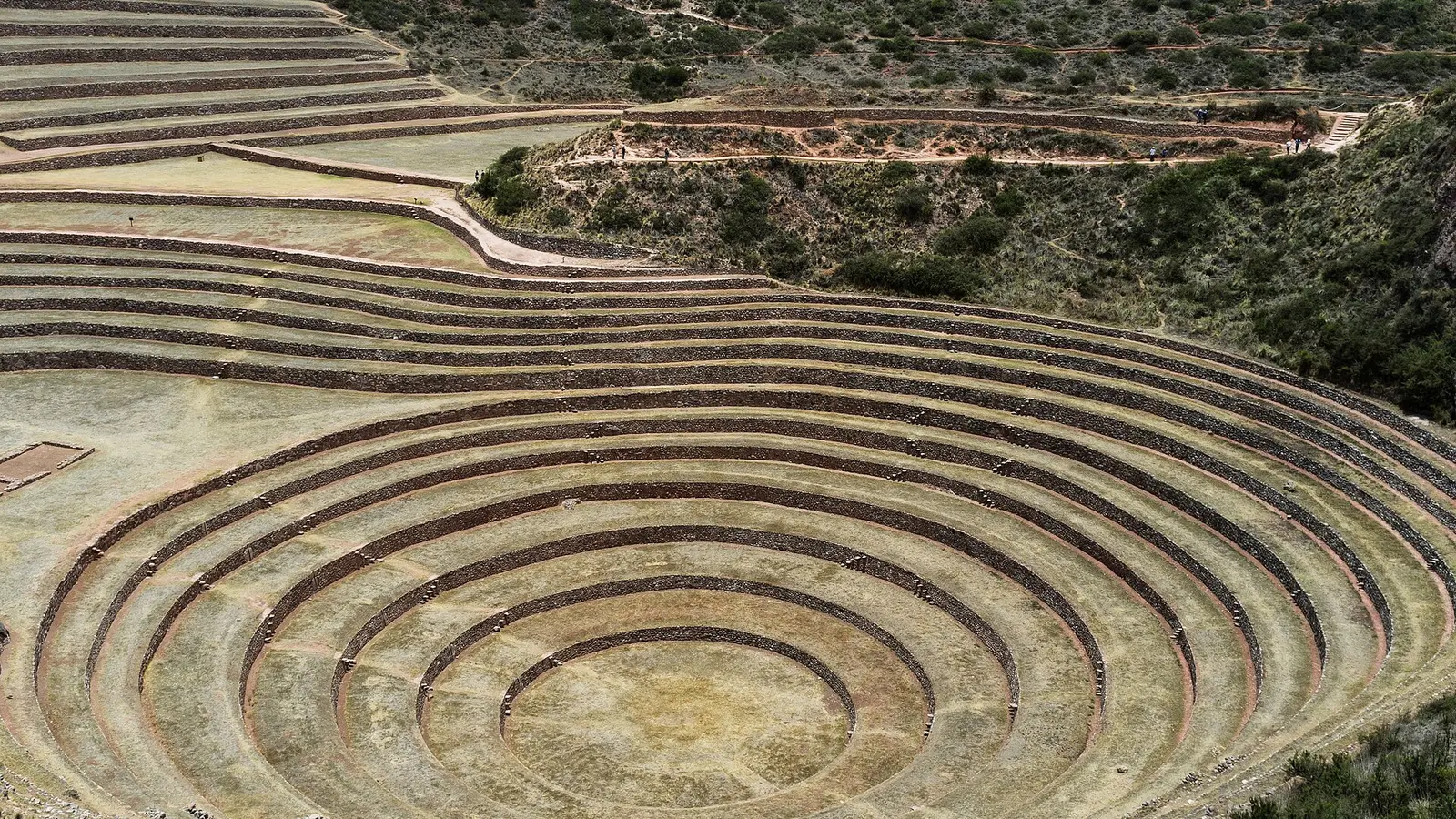 Terraços circulares do sítio arqueológico de Moray no Peru