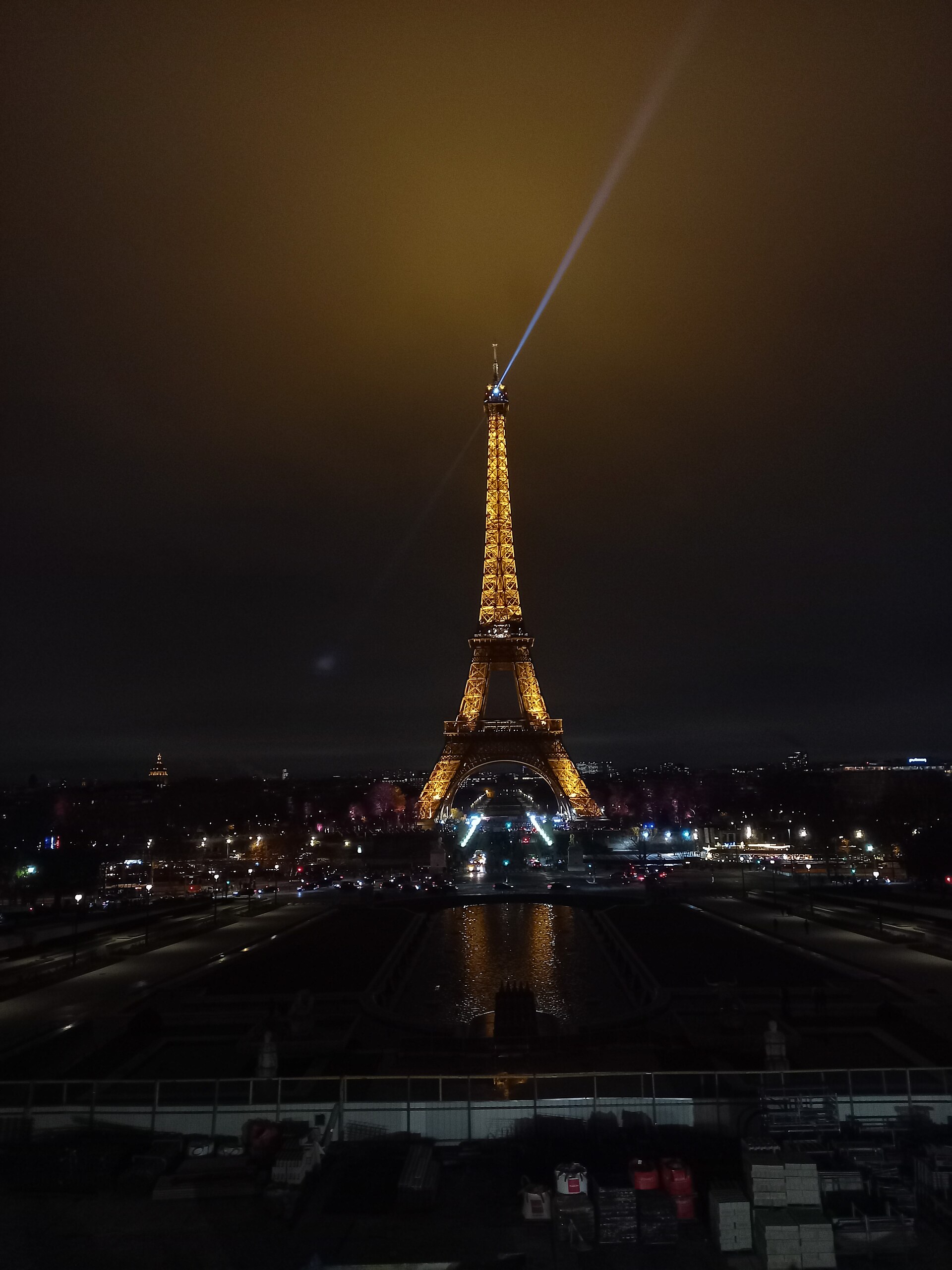 Torre Eiffel e paisagem urbana de Paris, França